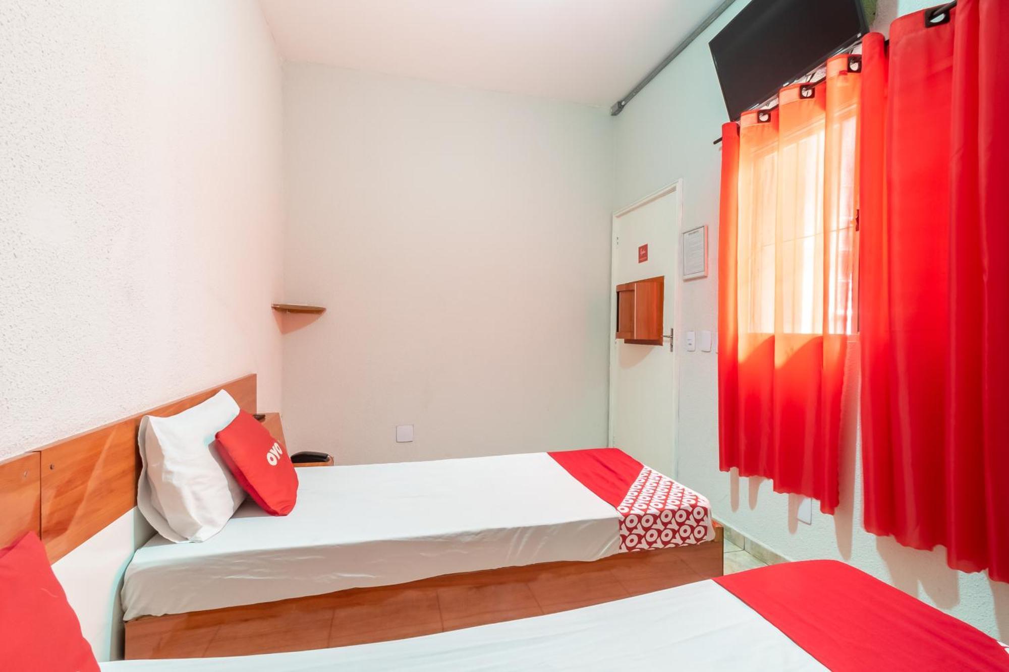Oyo Hotel Dom Pedro, Сан-Пауло Экстерьер фото